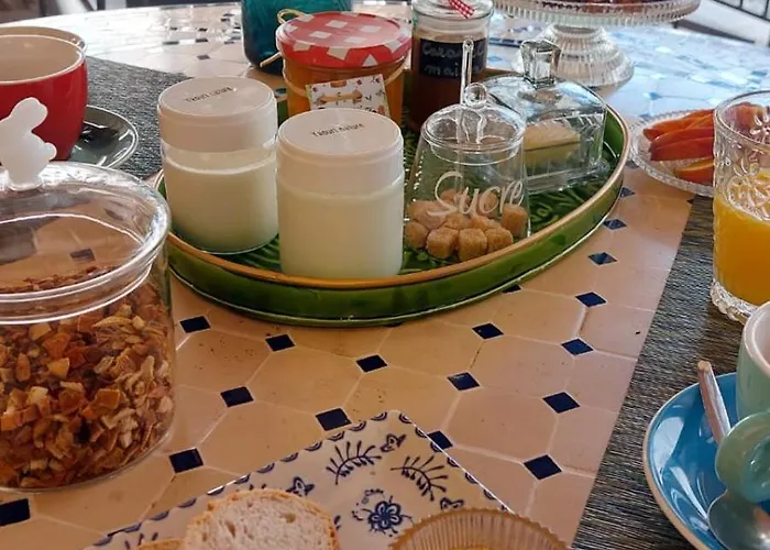 La Chambrette Hotel *